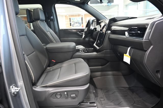 New 2026 GMC Yukon XL Elevation w/ Elevation Premium Package AWD/4WD image 10