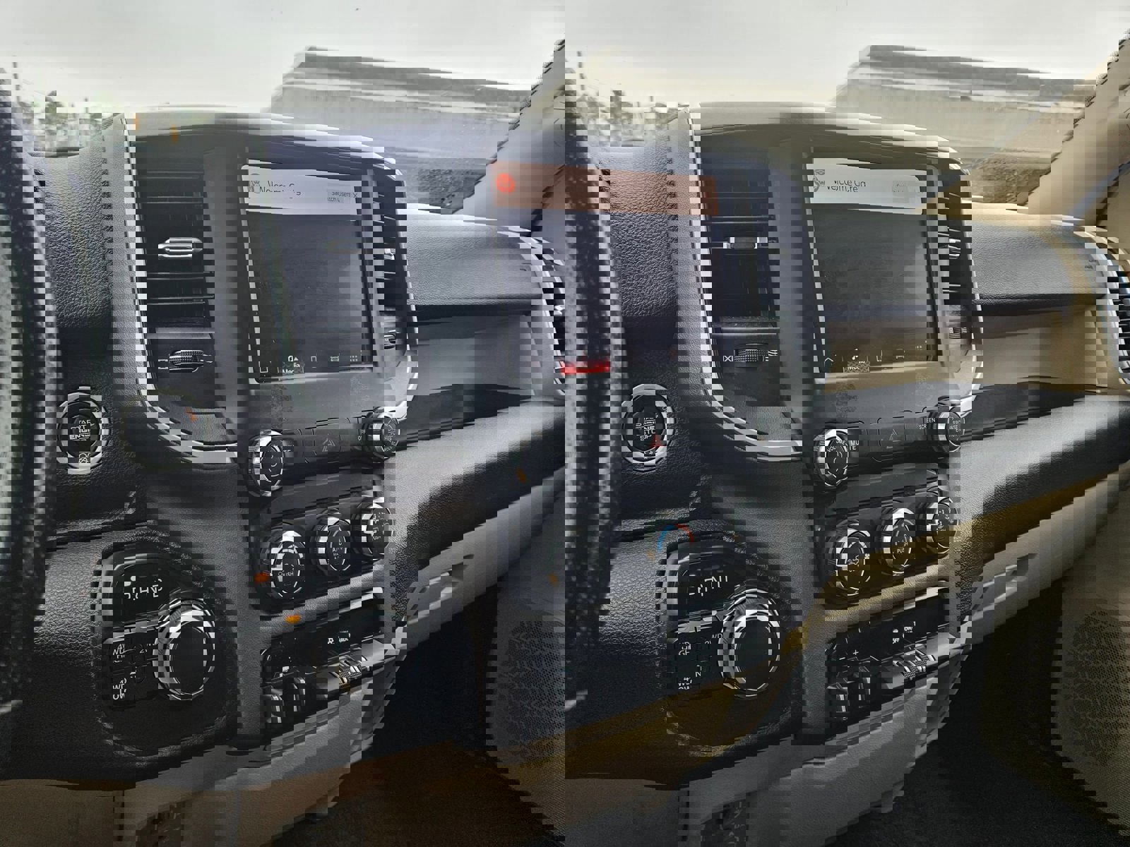 Used 2022 RAM 2500 Big Horn image 15