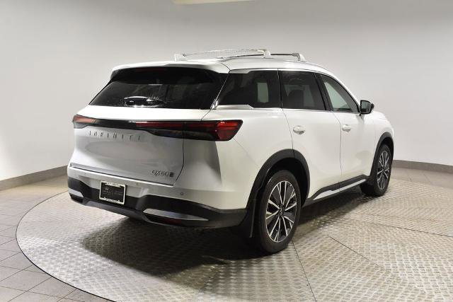 Certified 2026 INFINITI QX60 Luxe w/ Family Package AWD/4WD image 8