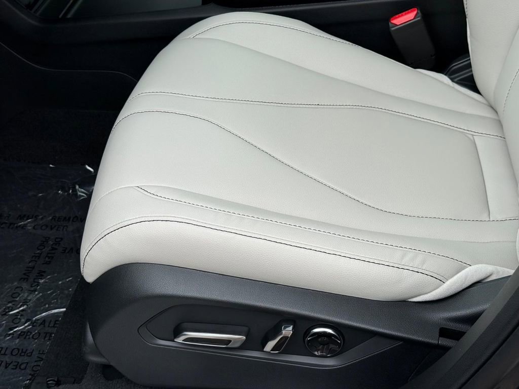 New 2026 Acura RDX SH-AWD image 18