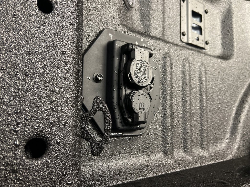 New 2026 Ford F350 Lariat w/ Black Appearance Package image 39