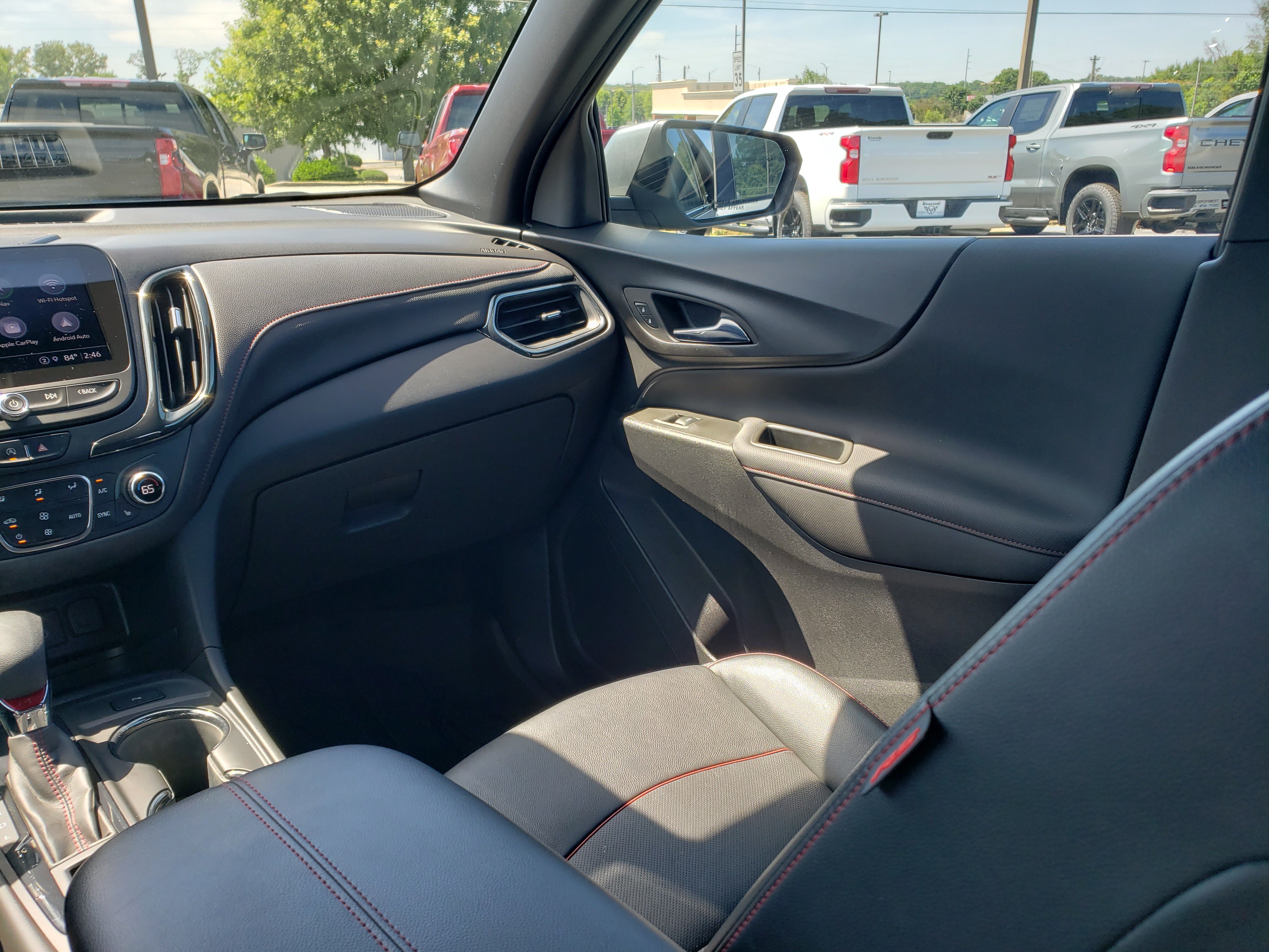 Used 2023 Chevrolet Equinox RS w/ RS Leather Package FWD image 34