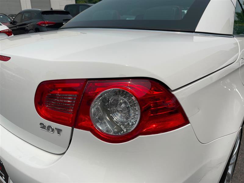 Used 2011 Volkswagen Eos Lux FWD image 61
