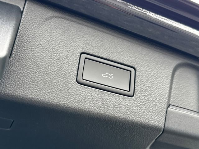 New 2026 Volkswagen Atlas SE image 14