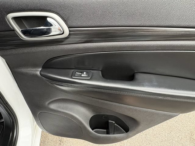 Used 2019 Jeep Grand Cherokee Altitude AWD/4WD image 20