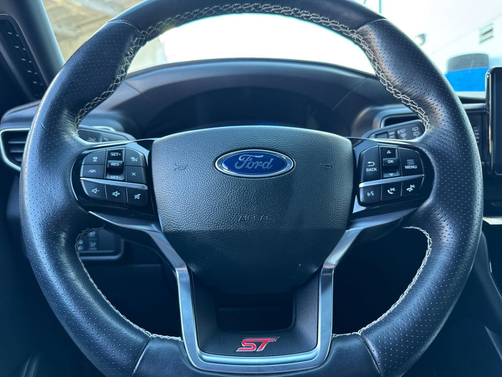 Used 2022 Ford Explorer ST w/ Equipment Group 401A image 28