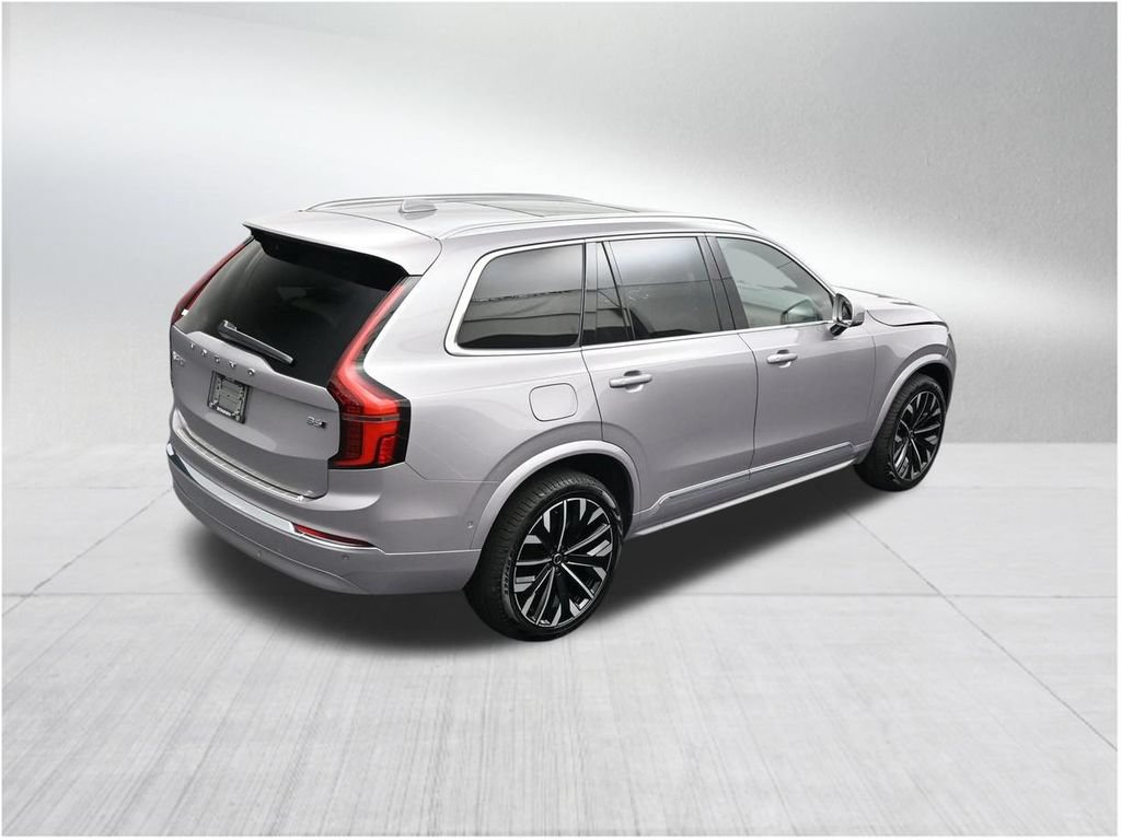 New 2026 Volvo XC90 B6 Plus w/ Protection Package Premier AWD/4WD image 18