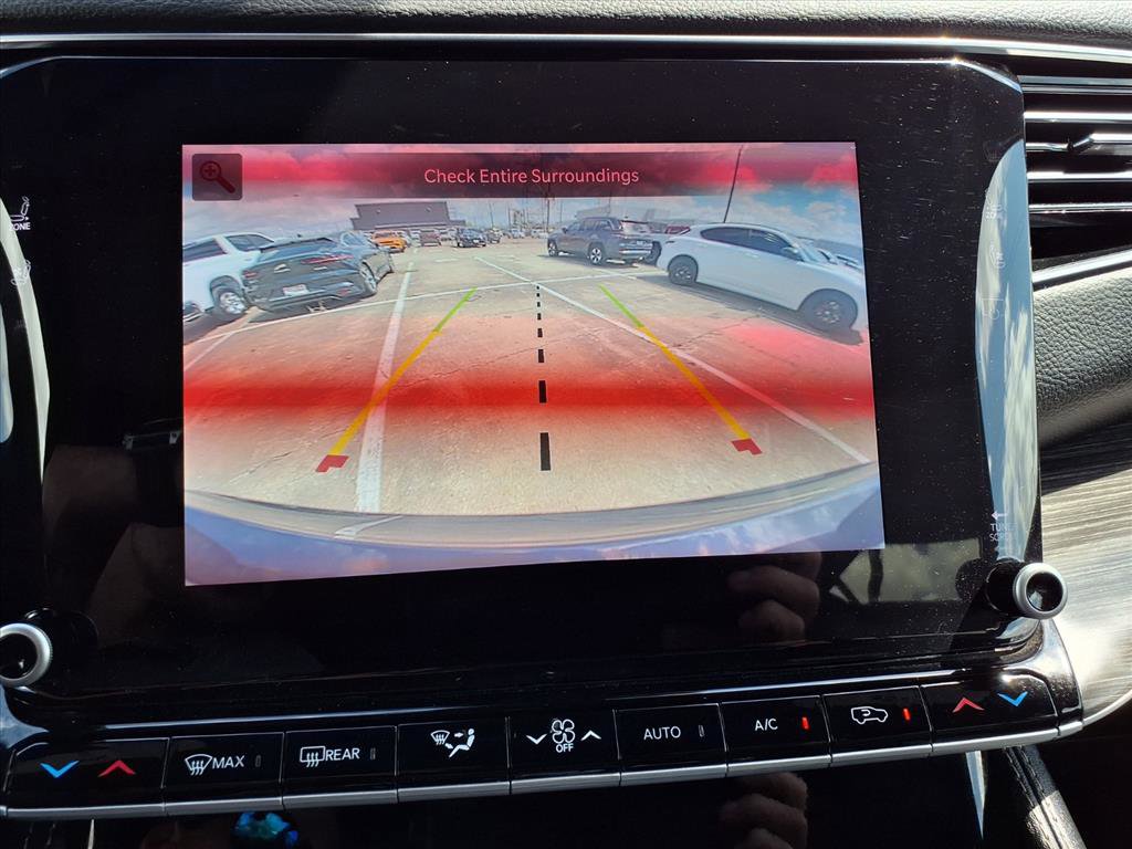 Used 2024 Jeep Wagoneer L Series III w/ Flexible Seating Group image 5