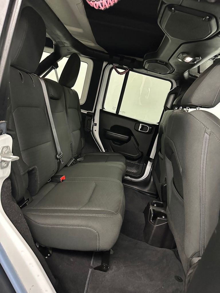 Used 2018 Jeep Wrangler Unlimited Sport S image 27