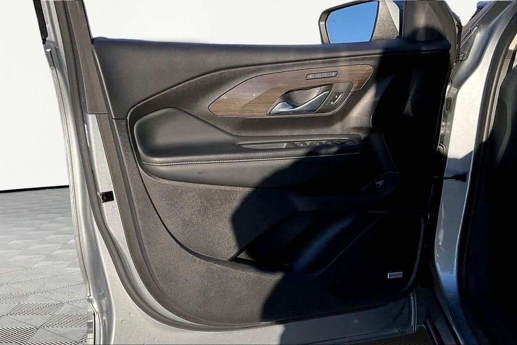 Used 2024 GMC Terrain Denali image 21