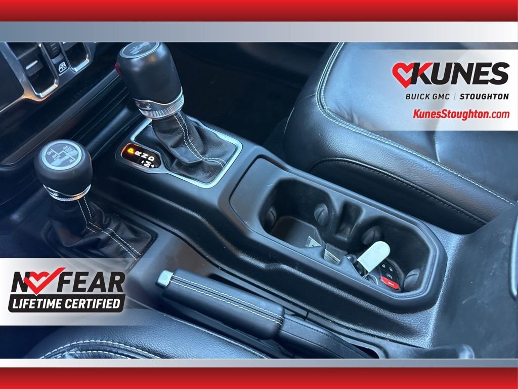 Used 2023 Jeep Wrangler Unlimited Sahara w/ Cold Weather Group image 35