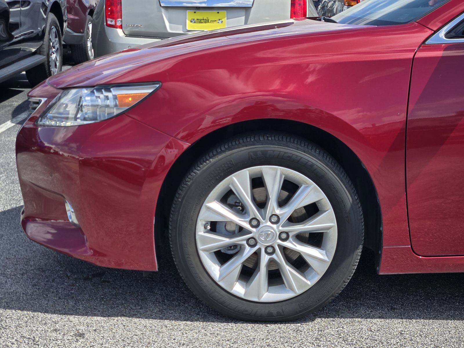 Used 2014 Lexus ES 300h w/ Luxury Package w/Bamboo Trim FWD image 9
