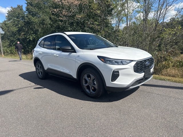 New 2026 Ford Escape ST-Line image 14