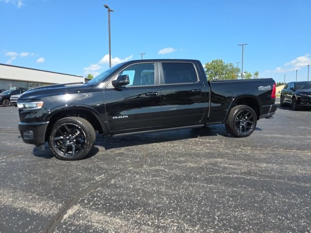 Used 2025 RAM 1500 Laramie w/ Advanced Safety Group II AWD/4WD image 3