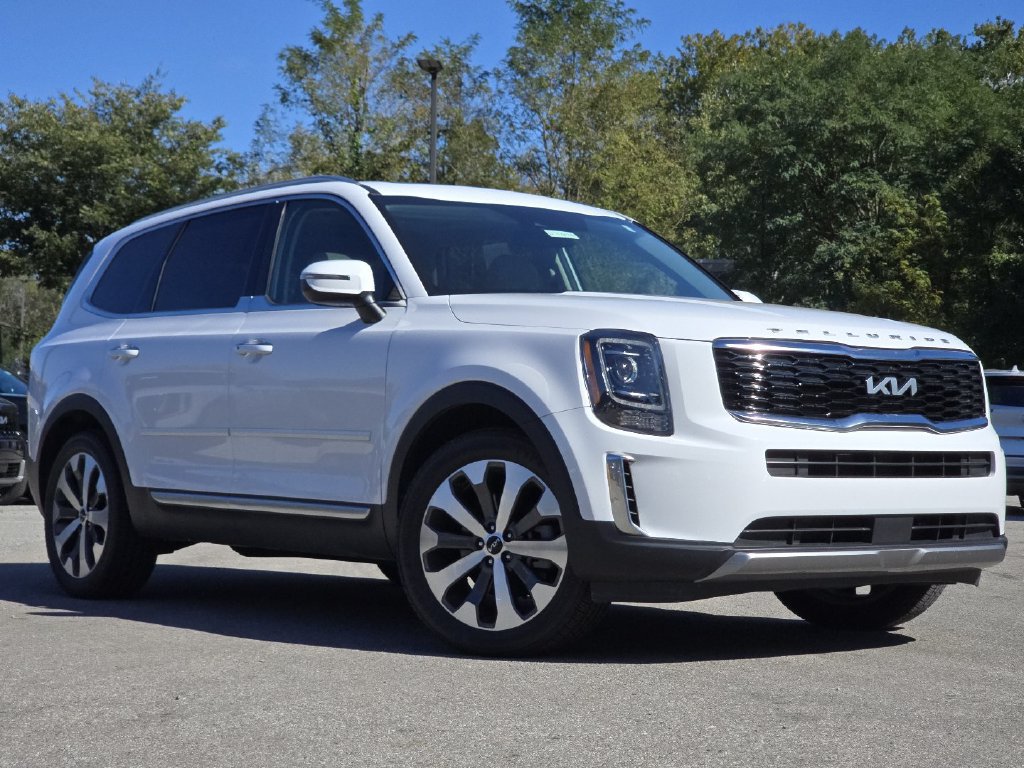 Used 2022 Kia Telluride S AWD/4WD image 1