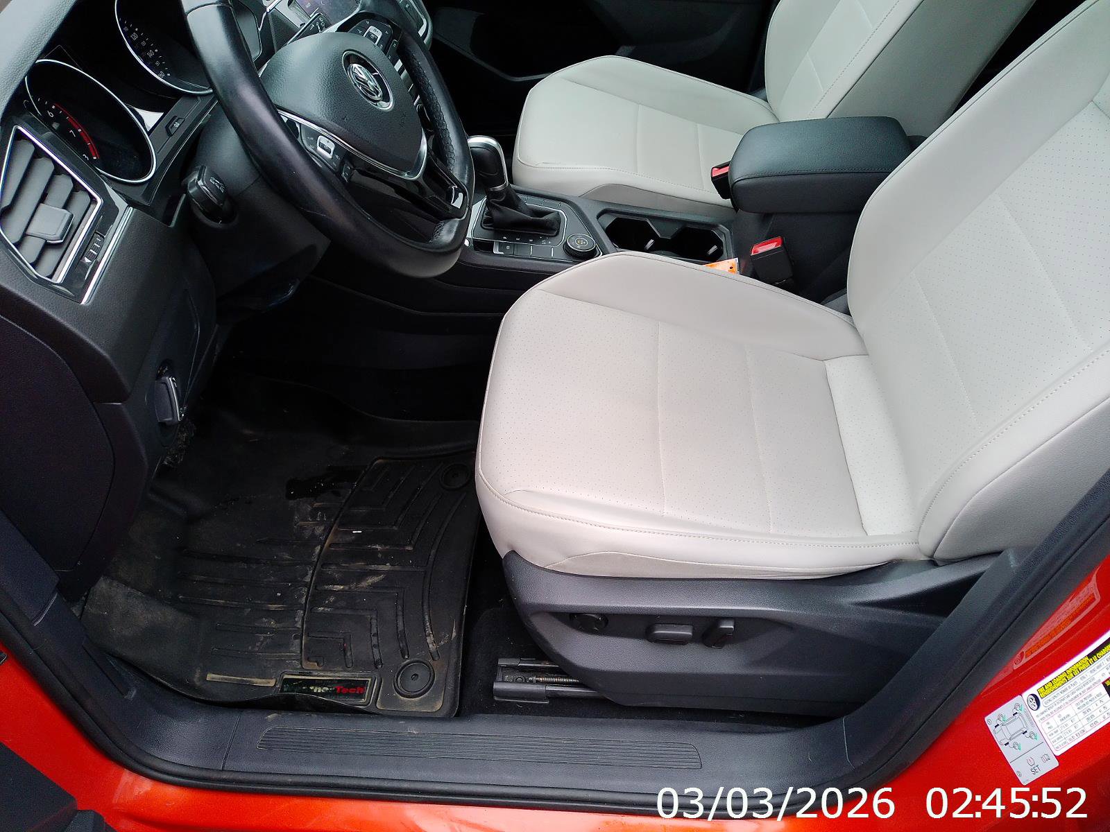 Used 2019 Volkswagen Tiguan SE AWD/4WD image 12