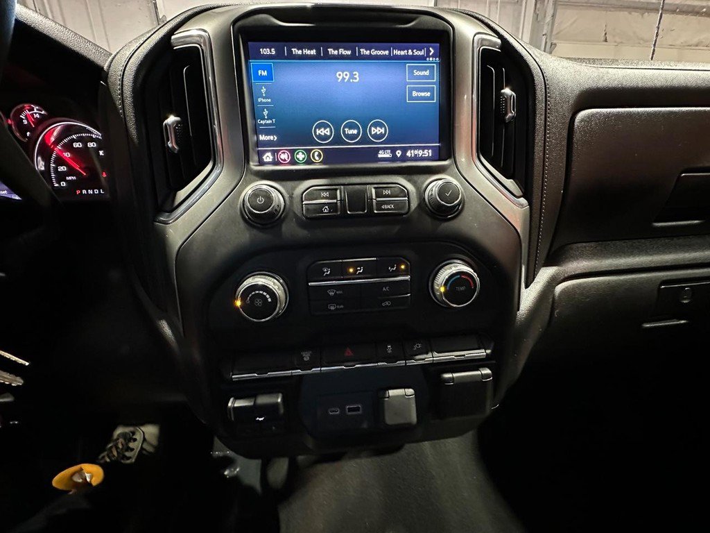 Used 2022 Chevrolet Silverado 3500 LT w/ Remote Start Package AWD/4WD image 28