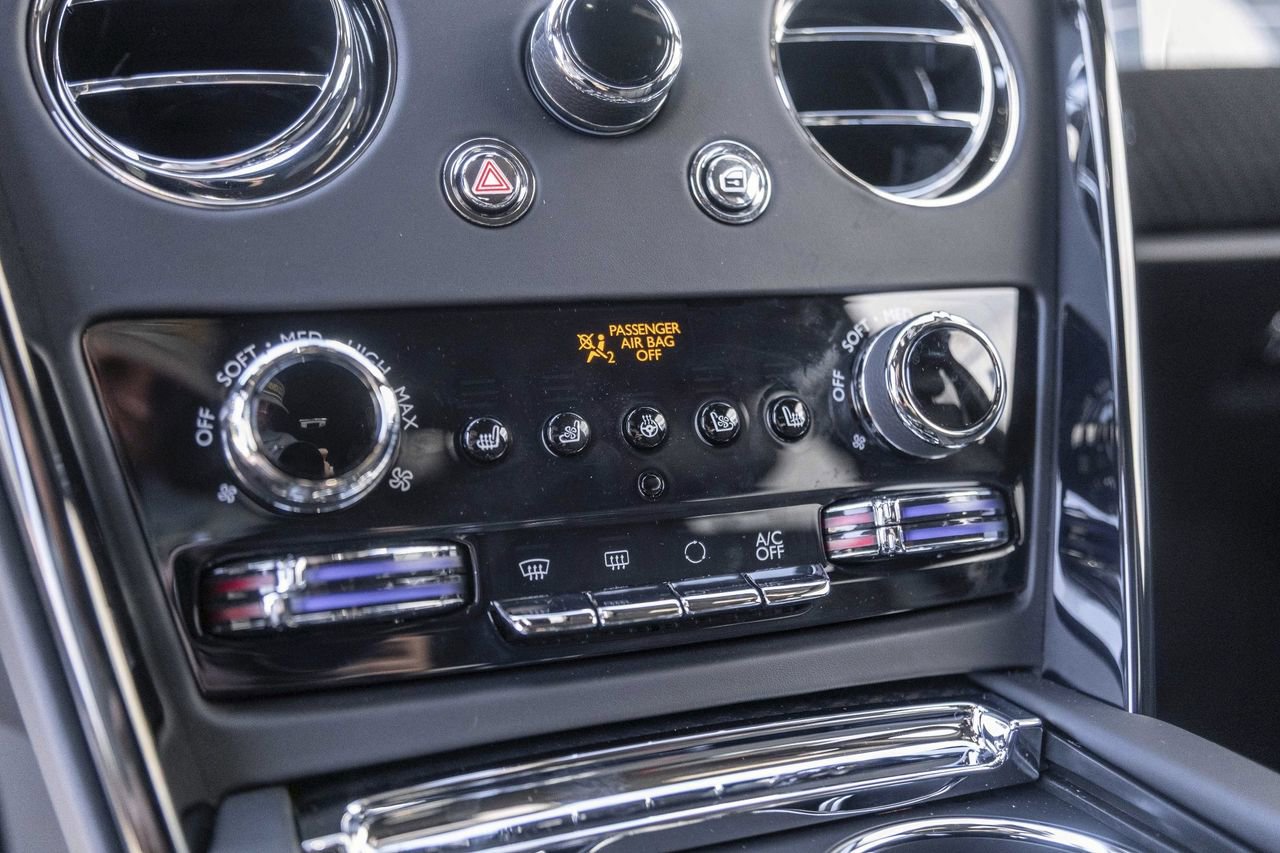New 2026 Rolls-Royce Cullinan Black Badge AWD/4WD image 40
