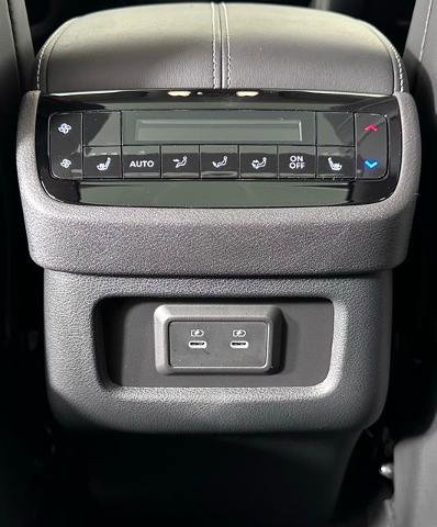 Certified 2026 INFINITI QX60 Luxe w/ Family Package image 21