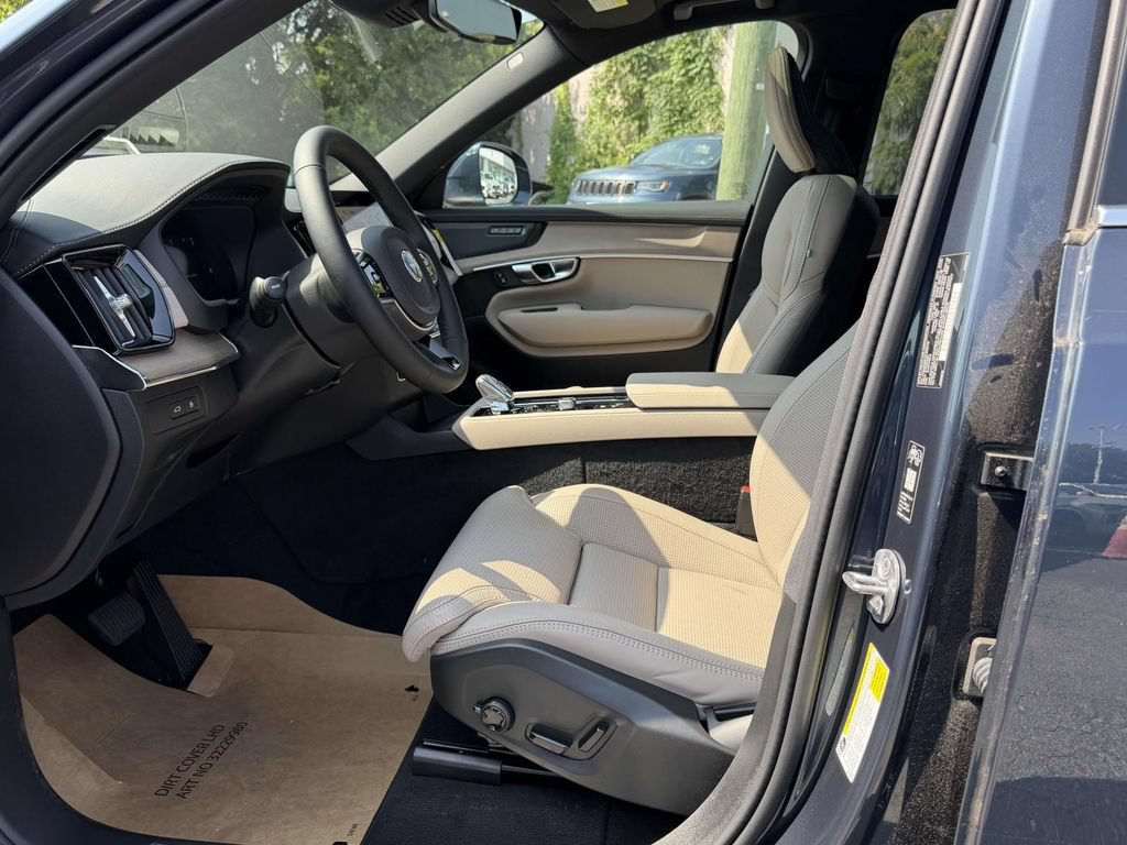 New 2026 Volvo XC90 T8 Ultra w/ Protection Package AWD/4WD image 15