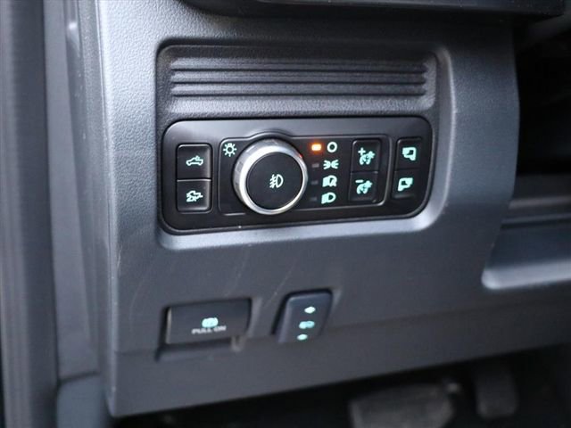 New 2026 Ford F250 Lariat w/ Black Appearance Package image 31