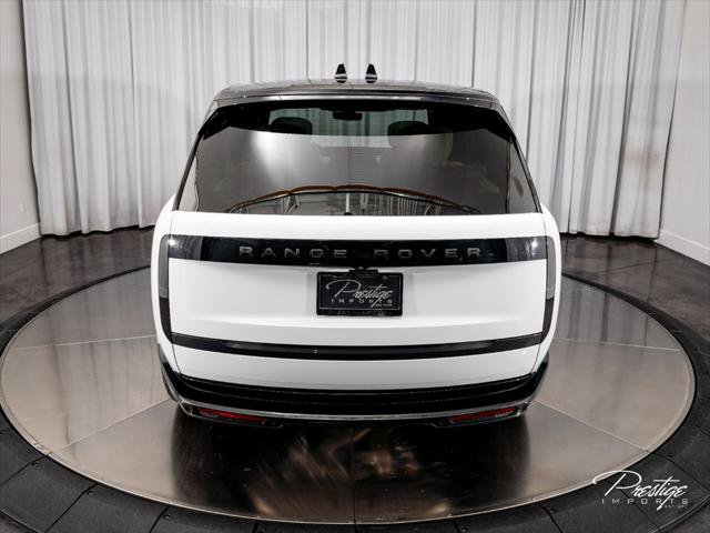 Used 2025 Land Rover Range Rover Autobiography AWD/4WD image 10