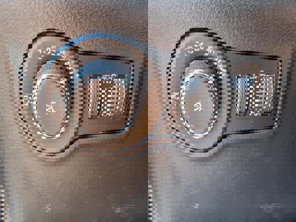 Used 2022 Jeep Compass Latitude w/ Convenience Group image 15