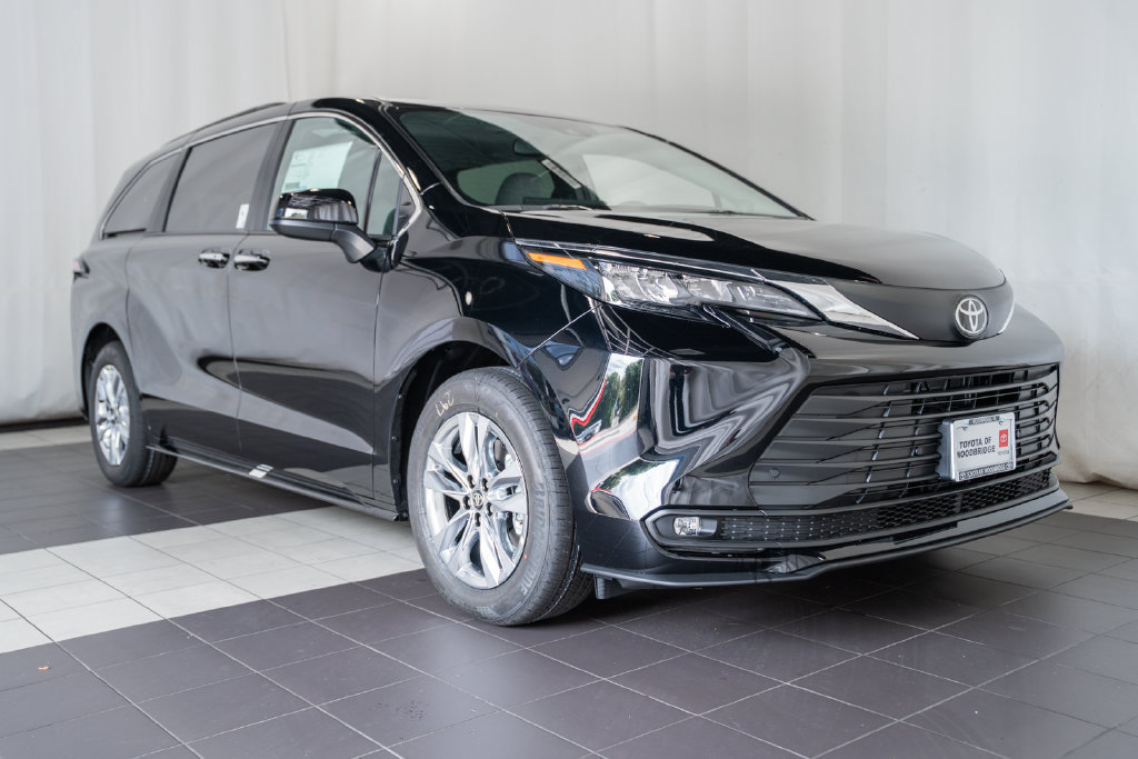 New 2026 Toyota Sienna XLE