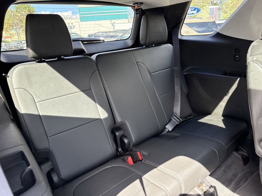 Used 2019 Chevrolet Traverse LT w/ LT Premium Package AWD/4WD image 34