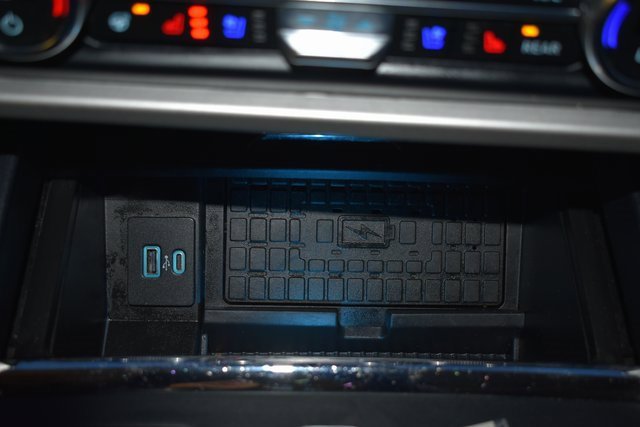 Used 2023 Ford Expedition Max XLT image 32