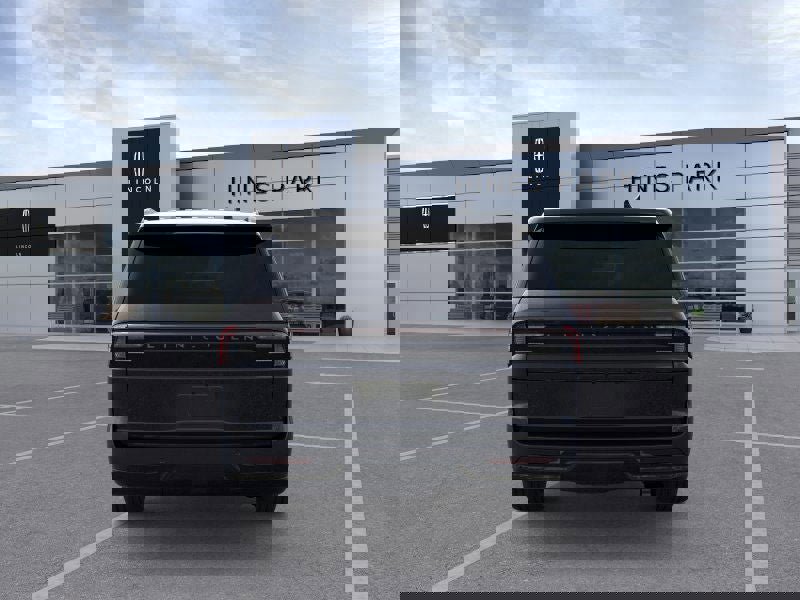 New 2026 Lincoln Navigator L Reserve w/ Jet Appearance Package image 5