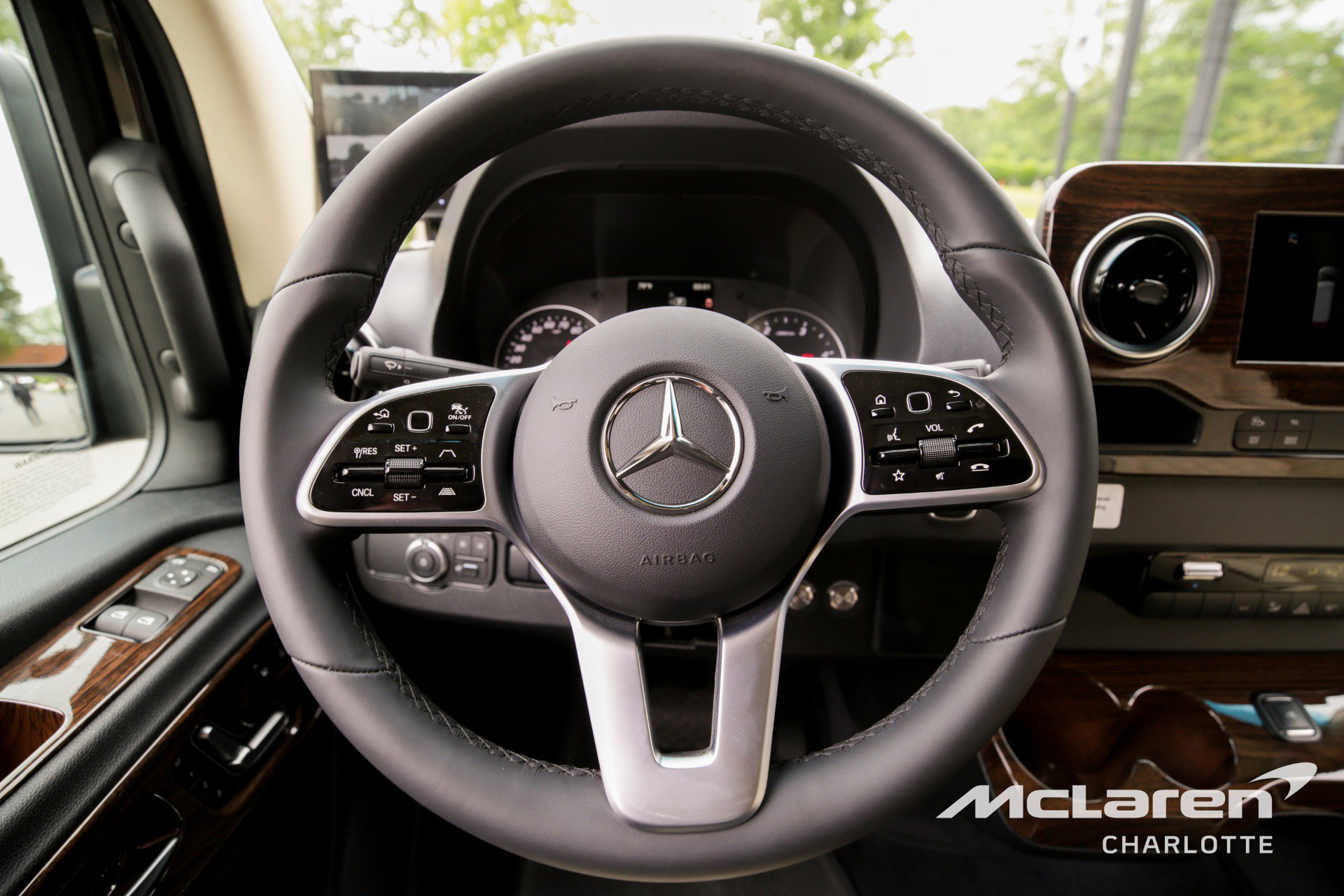 Used 2023 Mercedes-Benz Sprinter 3500 image 13