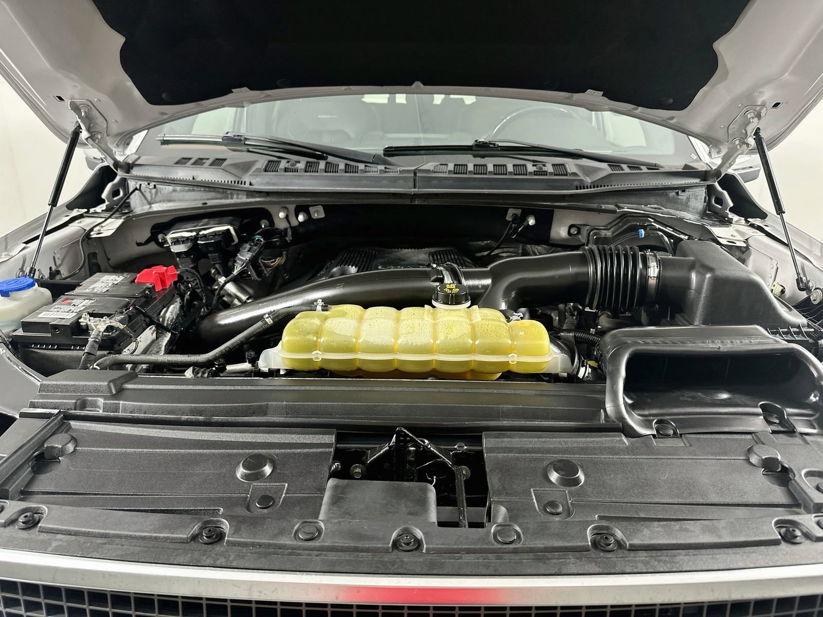 Used 2019 Ford F150 Platinum AWD/4WD image 27