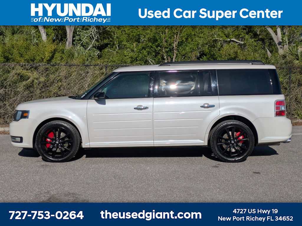 Used 2019 Ford Flex SEL w/ Equipment Group 202A image 2