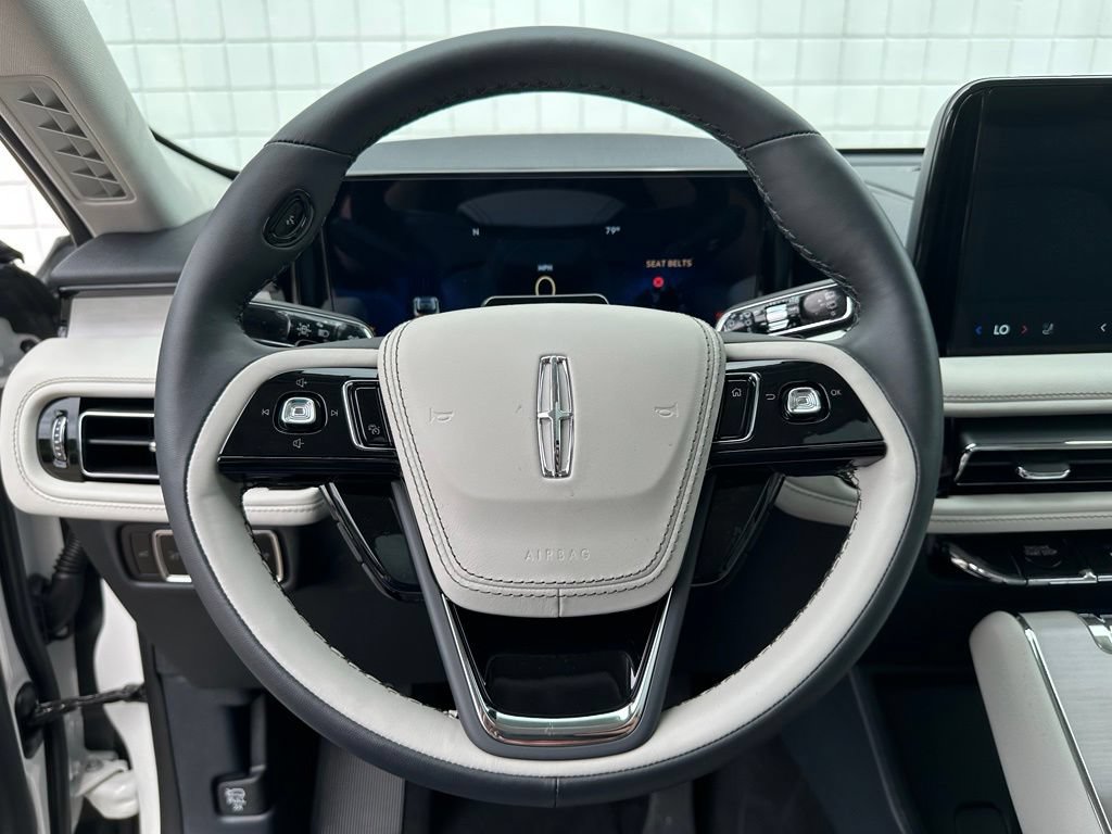 New 2026 Lincoln Aviator Reserve w/ Jet Appearance Package AWD/4WD image 8