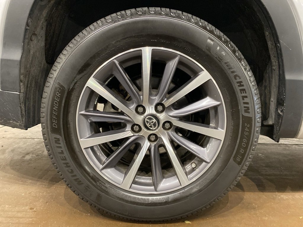 Used 2017 Toyota Highlander XLE image 23