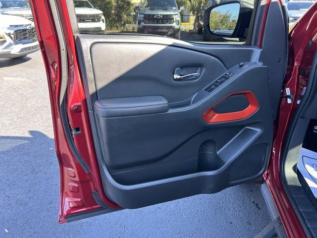 Used 2023 Nissan Frontier Pro-X w/ Pro Convenience Package image 12