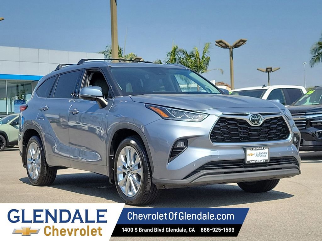 Used 2023 Toyota Highlander Limited image 10