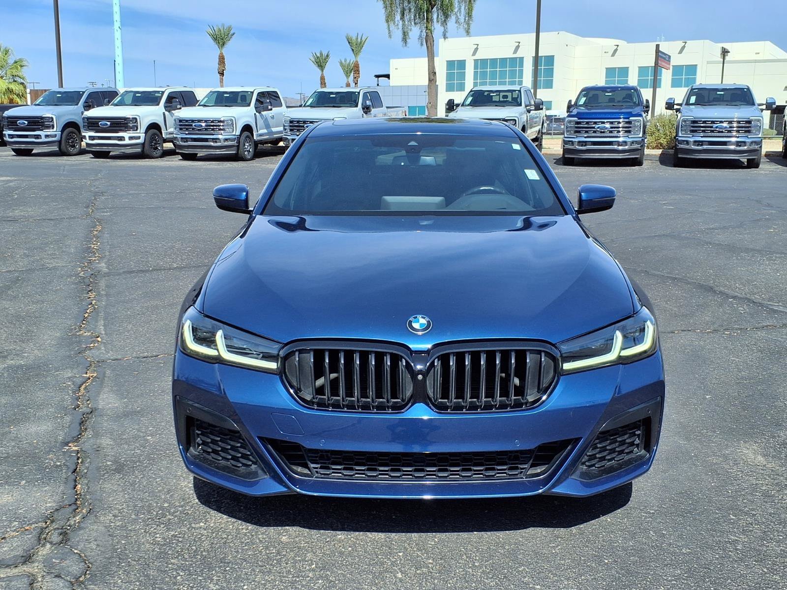 Used 2021 BMW 530e w/ M Sport Package RWD image 2