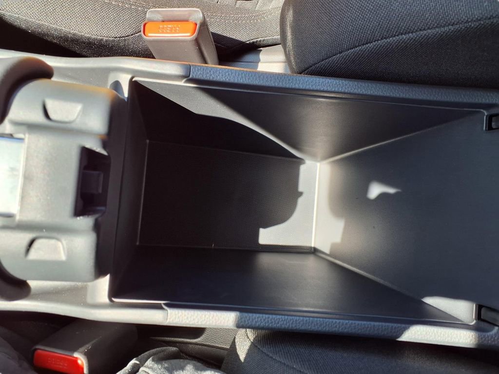 Used 2025 Honda HR-V LX image 11