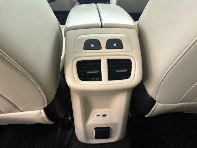 Used 2022 Buick Envision Avenir w/ Technology Package II AWD/4WD image 25