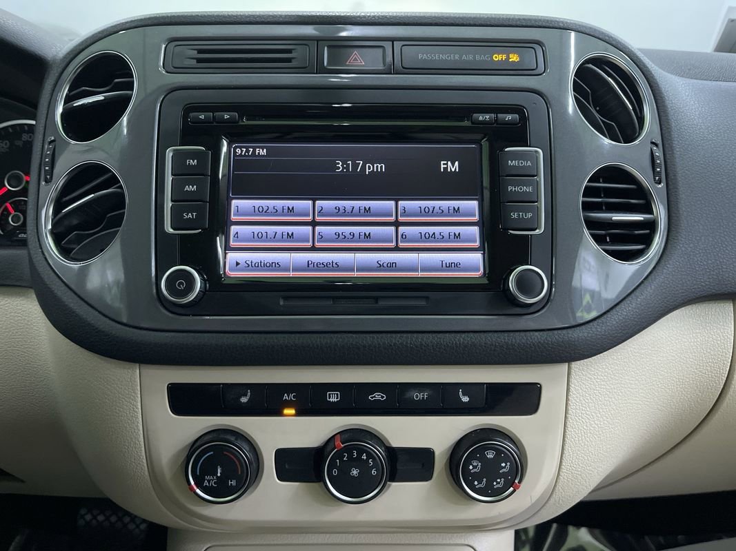 Used 2014 Volkswagen Tiguan SE FWD image 22