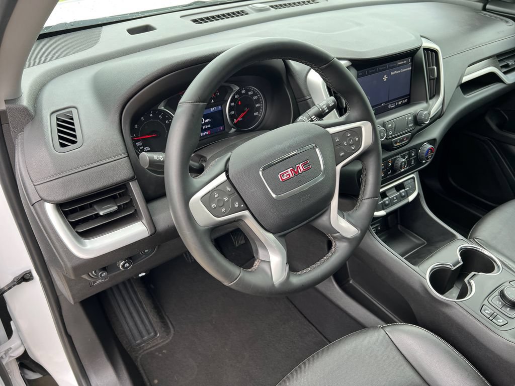 Used 2024 GMC Terrain SLT AWD/4WD image 18