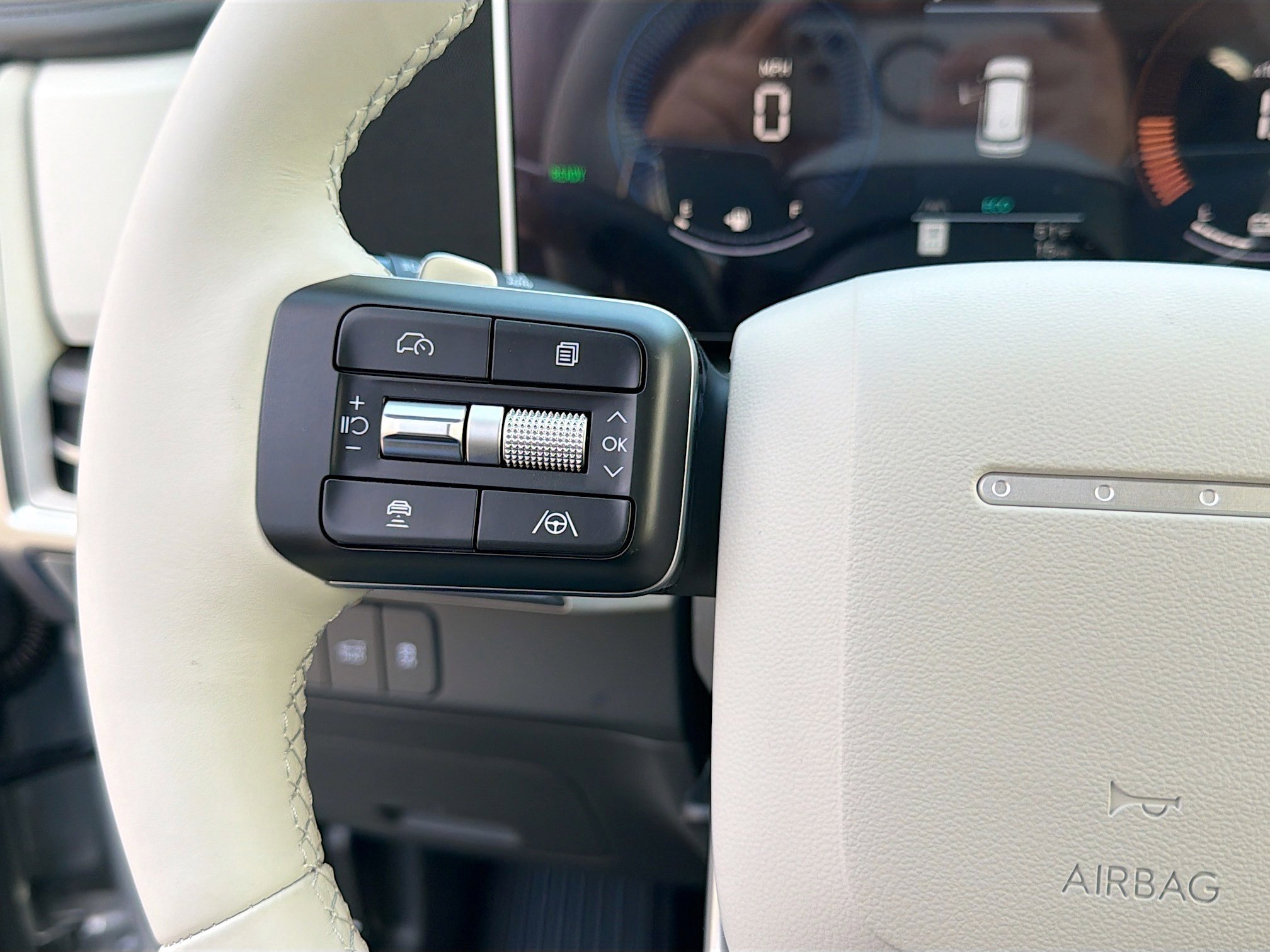 New 2026 Hyundai Santa Fe SE image 36