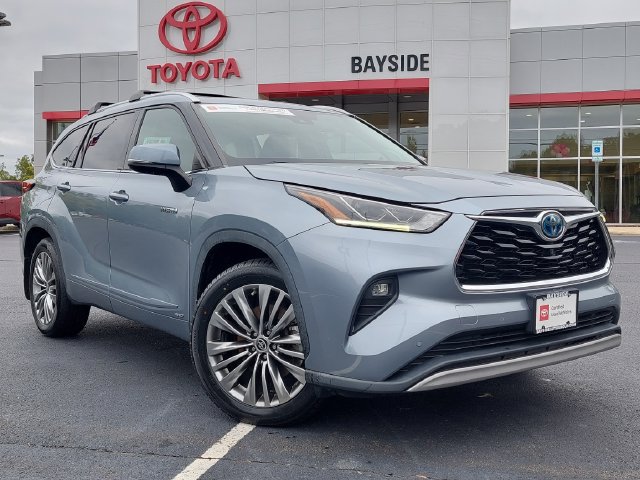 Certified 2021 Toyota Highlander Platinum AWD/4WD image 3