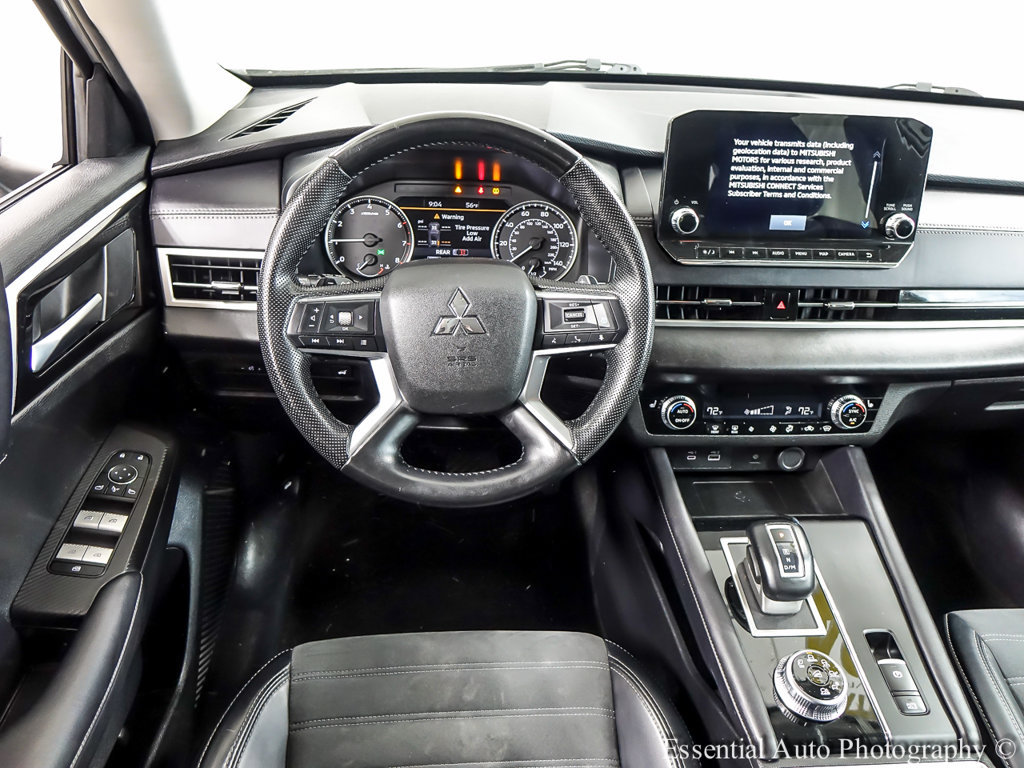 Used 2024 Mitsubishi Outlander SE AWD/4WD image 13