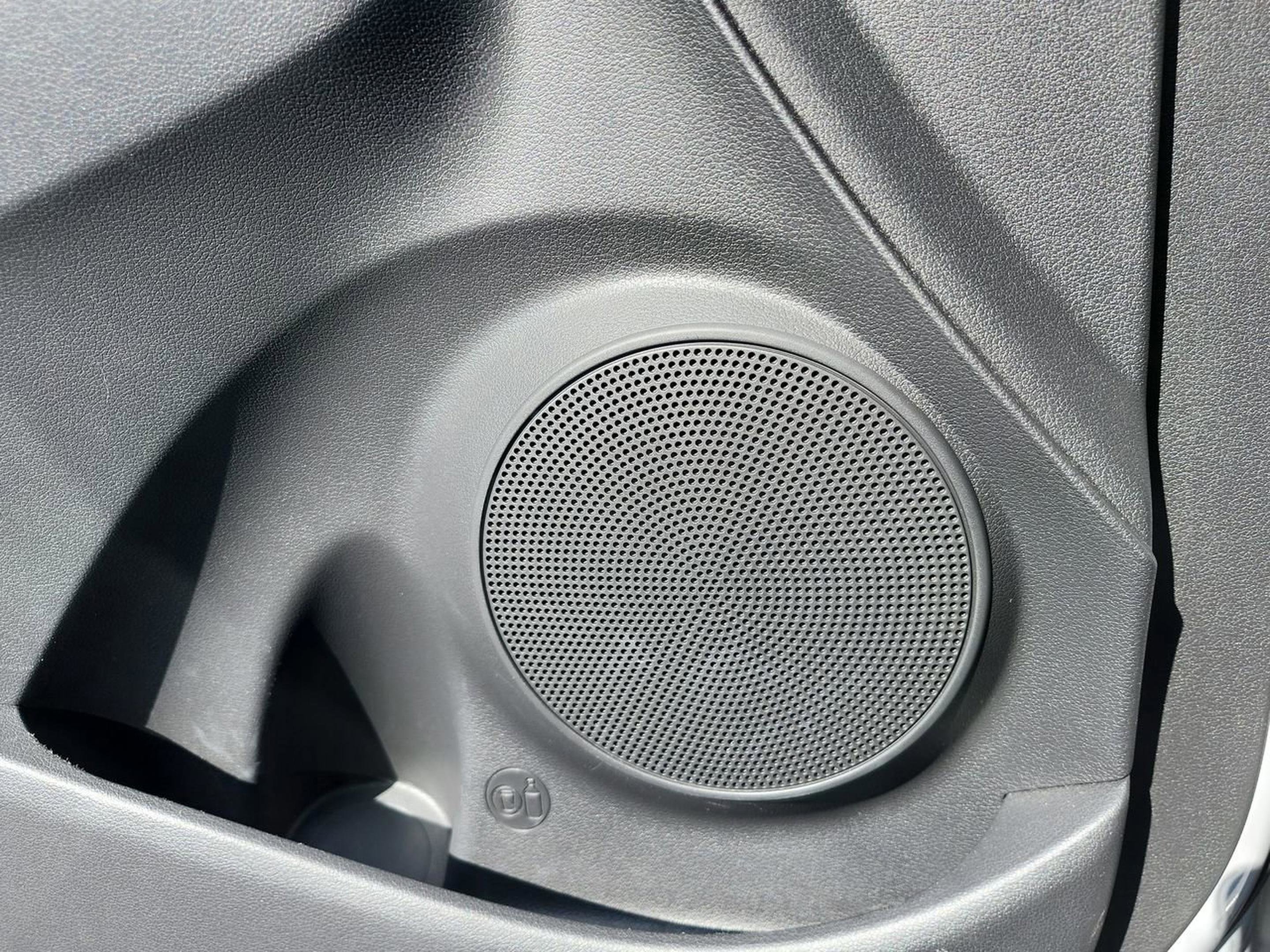 Used 2022 Hyundai Kona SE image 27