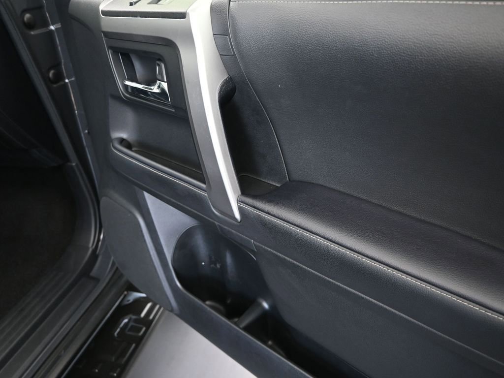 Used 2024 Toyota 4Runner SR5 Premium image 23