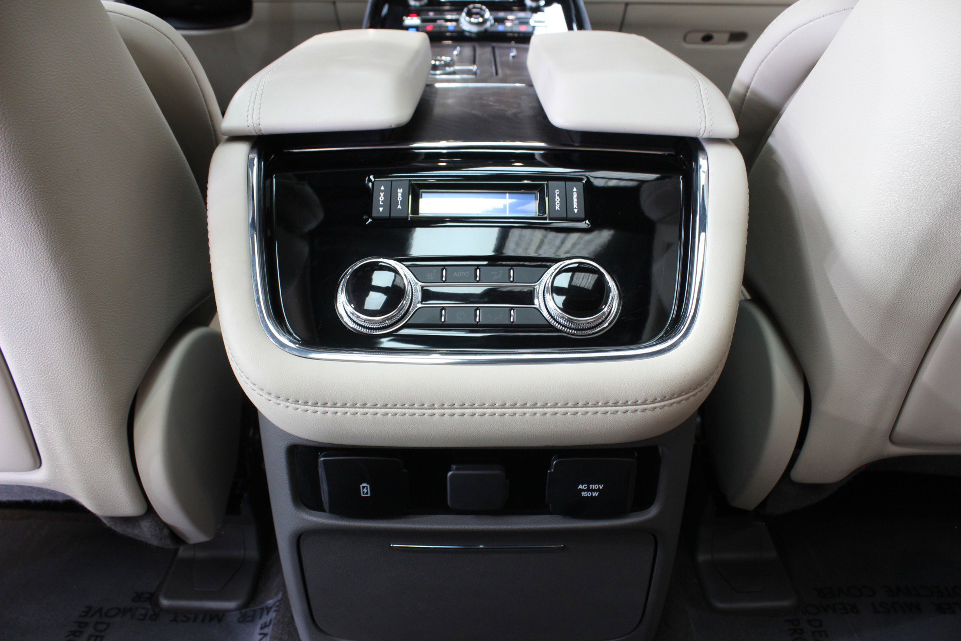 Used 2021 Lincoln Navigator Reserve w/ Luxury Package image 41