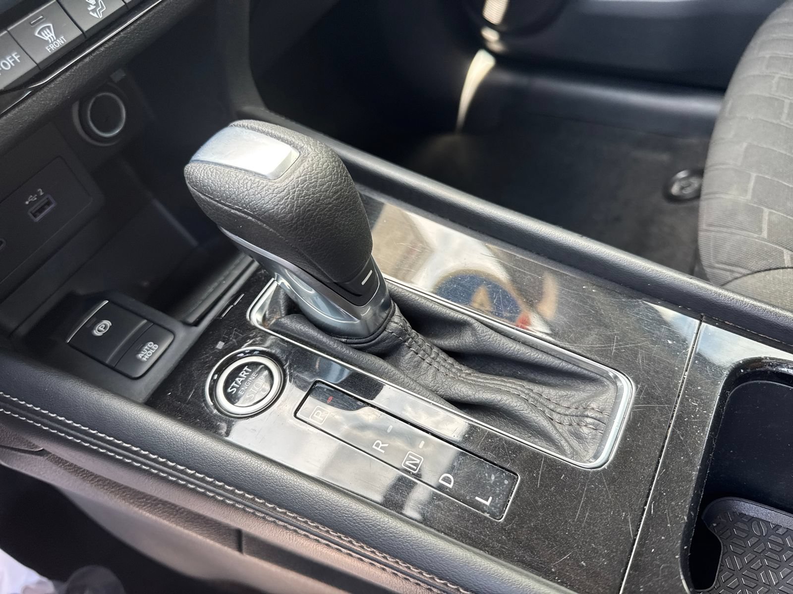 Used 2021 Nissan Kicks SV FWD image 32